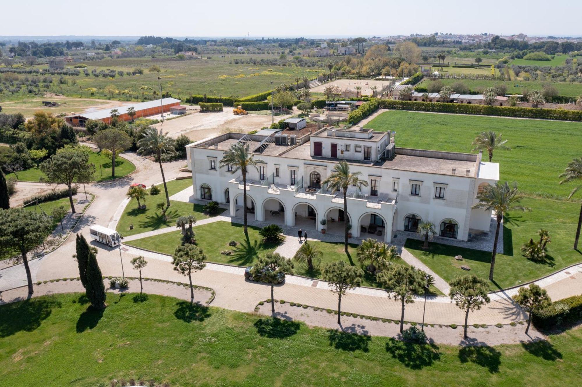 Hotiday Room Collection - Gallipoli Masseria Exteriör bild